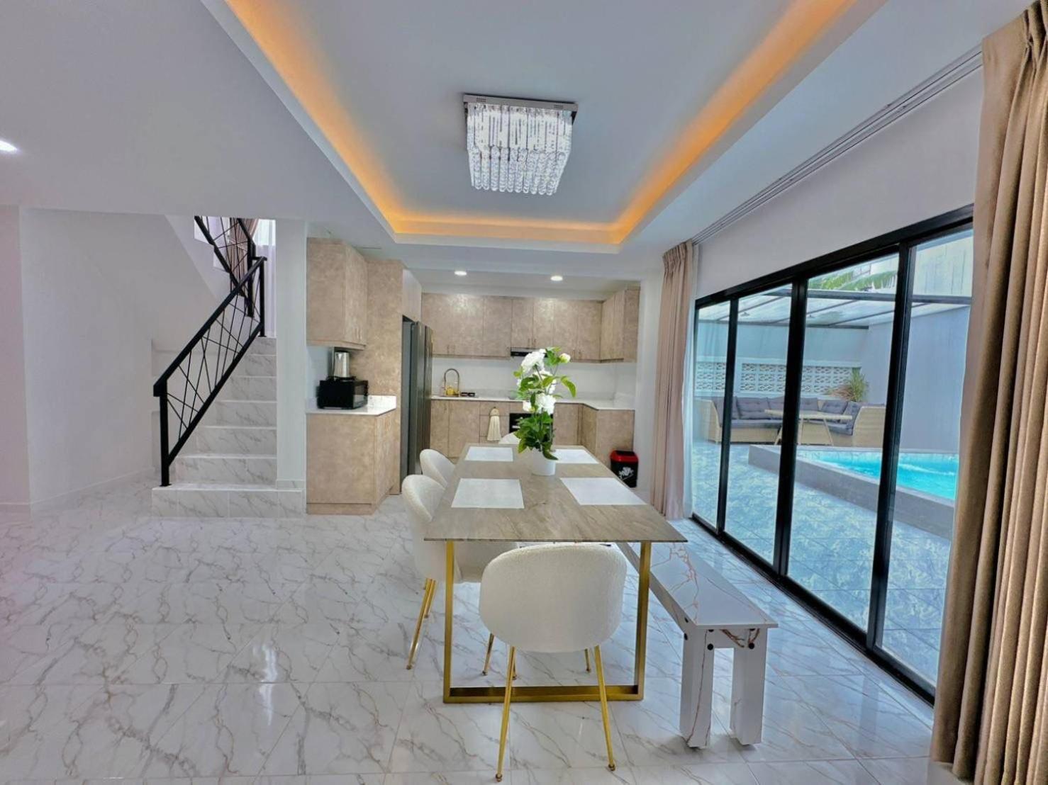 4Bedroom Pool Villa Near Walking St Bonk Pattaya Extérieur photo